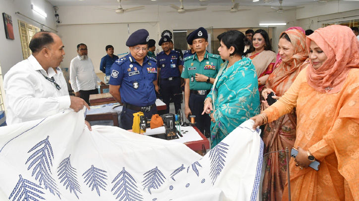 পুনাক ভবনে পুনাকের সার্বিক কার্যক্রম পরিদর্শন করেন আইজিপি