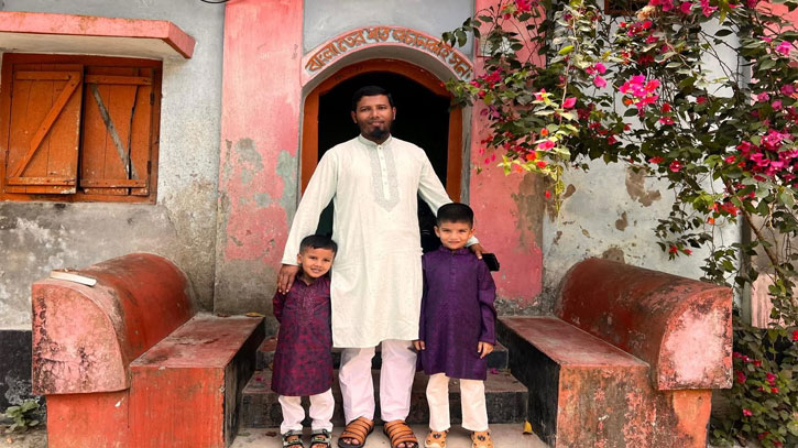 মঠবাড়িয়া উপজেলার সাবেক নির্বাহী কর্মকর্তা মো. আব্দুল কাইয়ূম ও তার দুই ছেলে