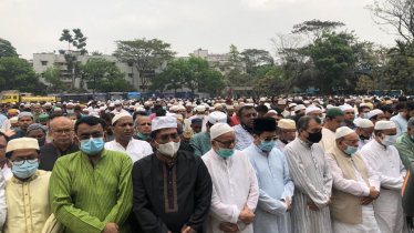 সন্ত্রাসী হামলায় নিহত টিপু`র জানাজায় মেয়র তাপস 
