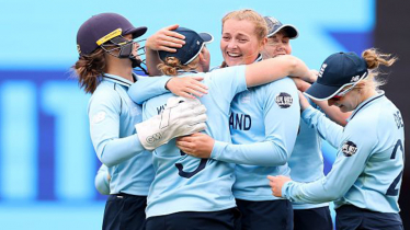 বড় সংগ্রহের পথে হোঁচট খেল বাংলাদেশ 