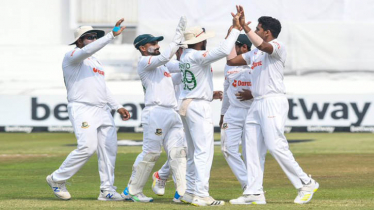 খালেদের জোড়া আঘাতে দ্বিতীয় দিন শুরু বাংলাদেশের