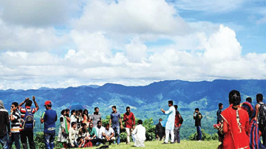 সাজেকে তাবুতেই শেষ ভরসা পর্যটকদের