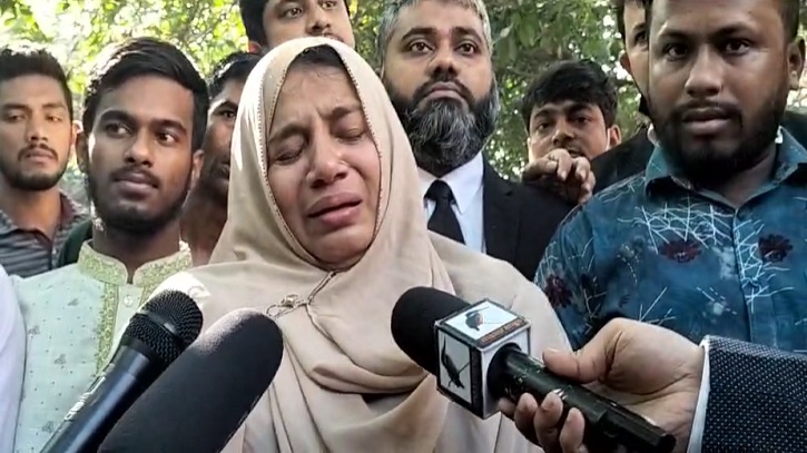 ‘কোনো সন্তান যেন রাজনীতিতে যুক্ত না হয়’ ‘কোনো সন্তান যেন রাজনীতিতে যুক্ত না হয়’