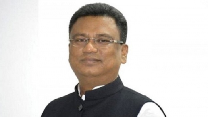 বাবার জানাজায় হুইপ স্বপনসহ ফোন খোয়ালেন সাত জন বাবার জানাজায় হুইপ স্বপনসহ ফোন খোয়ালেন সাত জন