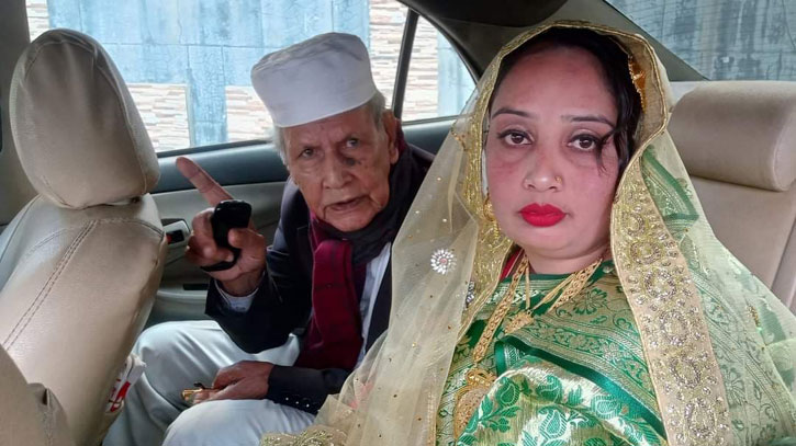 ৯০ বছর বয়সে ৪০ বছরের নারীকে বিয়ে করলেন আইনজীবী ৯০ বছর বয়সে ৪০ বছরের নারীকে বিয়ে করলেন আইনজীবী