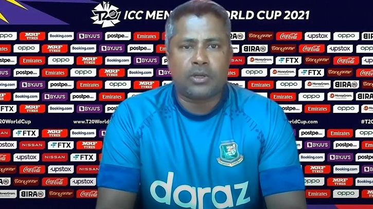 নতুন চুক্তি নিয়ে নিউজিল্যান্ড যাচ্ছেন হেরাথ নতুন চুক্তি নিয়ে নিউজিল্যান্ড যাচ্ছেন হেরাথ