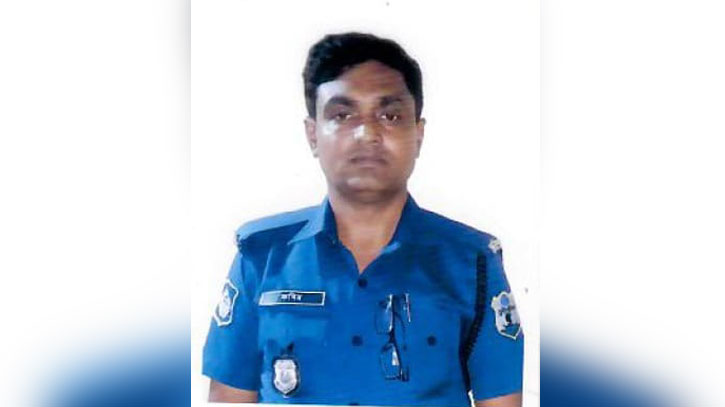 জেলেদের হামলায় আহত সেই পুলিশ সদস্য মারা গেছেন জেলেদের হামলায় আহত সেই পুলিশ সদস্য মারা গেছেন