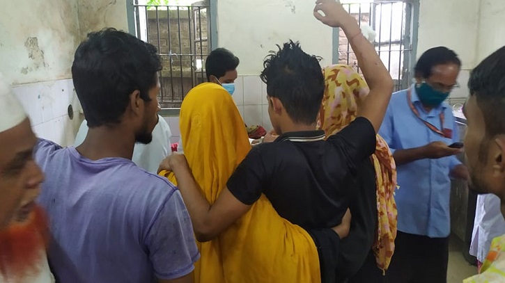 নরসিংদীতে আধিপত্য বিস্তার নিয়ে সংঘর্ষ, নিহত দুই নরসিংদীতে আধিপত্য বিস্তার নিয়ে সংঘর্ষ, নিহত দুই