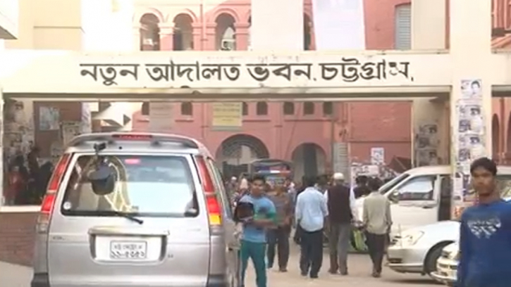 আদালতে নথি থেকে এক কোটি ৪০ লাখ টাকার চেক চুরি, মামলা আদালতে নথি থেকে এক কোটি ৪০ লাখ টাকার চেক চুরি, মামলা