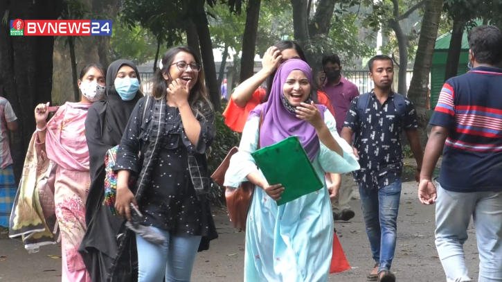 ঢাবি ক্যাম্পাসে প্রাণস্পন্দন ঢাবি ক্যাম্পাসে প্রাণস্পন্দন