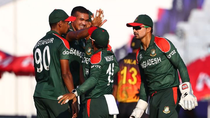 টাইগারদের স্বরূপে ফেরা টাইগারদের স্বরূপে ফেরা