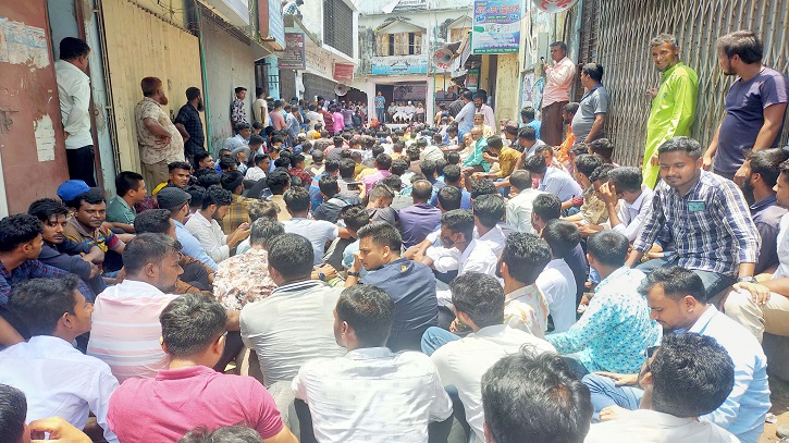 পুলিশের কড়া নিরাপত্তায় খাগড়াছড়িতে বিএনপি’র বিক্ষোভ-সমাবেশে 