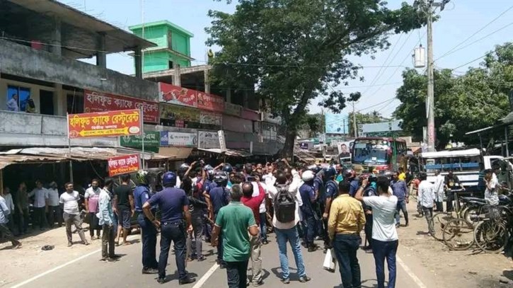 ঝালকাঠিতে বিএনপি-ছাত্রলীগ সংঘর্ষ, পুলিশসহ আহত ১০