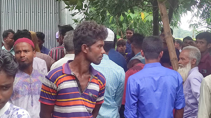 মরদেহ গোসল করাতে গিয়ে দেখা গেলো গোপন অঙ্গ নেই, মৃত্যু নিয়ে রহস্য মরদেহ গোসল করাতে গিয়ে দেখা গেলো গোপন অঙ্গ নেই, মৃত্যু নিয়ে রহস্য