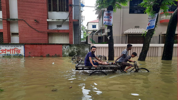 সিলেটে বন্যা পরিস্থিতির অবনতি, সাত শতাধিক বিদ্যালয় পানিবন্দী