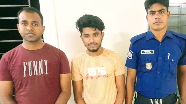 ঘুরতে নিয়ে গিয়ে প্রেমিকাকে ধর্ষণ, সাত মাস পর প্রেমিক গ্রেফতার ঘুরতে নিয়ে গিয়ে প্রেমিকাকে ধর্ষণ, সাত মাস পর প্রেমিক গ্রেফতার