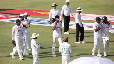 দ্বিতীয় দিনের শেষ বিকেলে ঝলমলে বাংলাদেশ