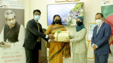 ব্রুনাইয়ের সুলতানকে ৯০০ কে‌জি আম উপহার দিলেন প্রধানমন্ত্রী