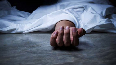 নিজের ঘরেই ঝুলছিল তরুণীর মরদেহ