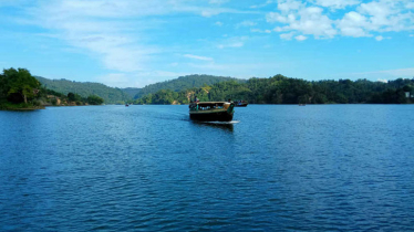 কাপ্তাই হ্রদে গোসল করতে নেমে দুই বন্ধুর একজনের মৃত্যু, নিখোঁজ ১