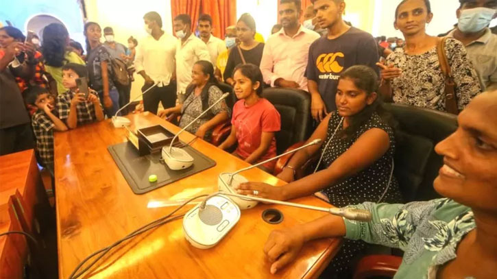 শ্রীলংকায় নতুন সরকার গঠনের চেষ্টা