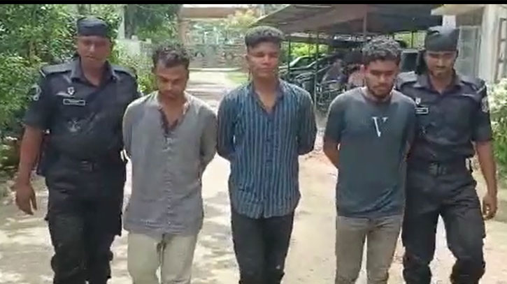 জোরারগঞ্জে যুবলীগ কর্মী হত্যা মামলায় তিনজন আটক জোরারগঞ্জে যুবলীগ কর্মী হত্যা মামলায় তিনজন আটক