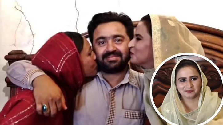দুই বান্ধবী আজীবন একসঙ্গে থাকতে বিয়ে করলেন এক ছেলেকে (ভিডিও) দুই বান্ধবী আজীবন একসঙ্গে থাকতে বিয়ে করলেন এক ছেলেকে (ভিডিও)