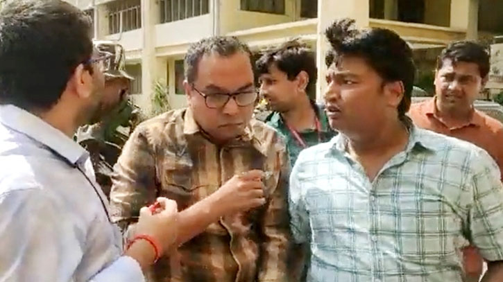 পিকে হালদারকে বাংলাদেশে পাঠানোর সময় জানিয়ে দিলো ভারতের ইডি পিকে হালদারকে বাংলাদেশে পাঠানোর সময় জানিয়ে দিলো ভারতের ইডি