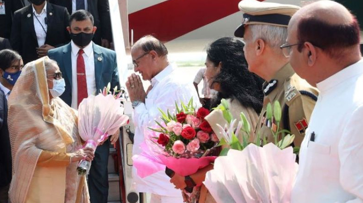 ৪ দিনের ভারত সফর শেষে দেশে ফিরলেন প্রধানমন্ত্রী