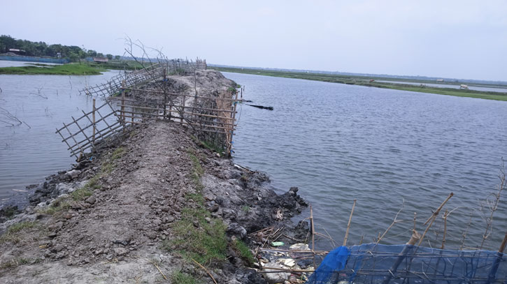 সরকারের ৮’শ কোটি টাকার প্রকল্প ভেস্তে যাওয়ার আশঙ্কা