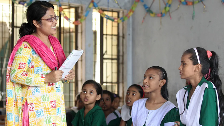 সোশ্যাল মিডিয়া ব্যবহারে শিক্ষকদের আট দফা নির্দেশনা