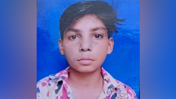 বানান ভুলের জন্য ছাত্রকে পিটিয়ে মারলেন শিক্ষক! বানান ভুলের জন্য ছাত্রকে পিটিয়ে মারলেন শিক্ষক!