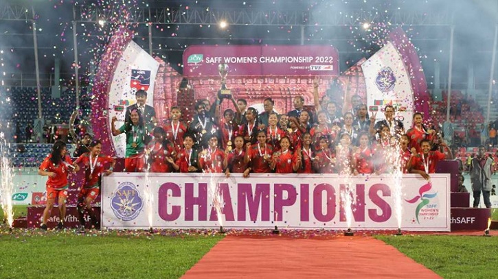 নারী ফুটবলারদের ৫০ লাখ টাকা পুরস্কার ঘোষণা বিসিবির