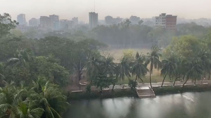 রাজধানীতে স্বস্তির বৃষ্টি; সঙ্গে ঝড়ো বাতাস