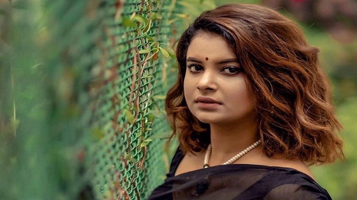 শবনম ফারিয়ার অস্ত্রোপচার, স্বাভাবিক হয়নি নিঃশ্বাস শবনম ফারিয়ার অস্ত্রোপচার, স্বাভাবিক হয়নি নিঃশ্বাস