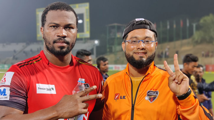 বিপিএলে নতুন ইতিহাস, রেকর্ডবুক এলোমেলো বিপিএলে নতুন ইতিহাস, রেকর্ডবুক এলোমেলো
