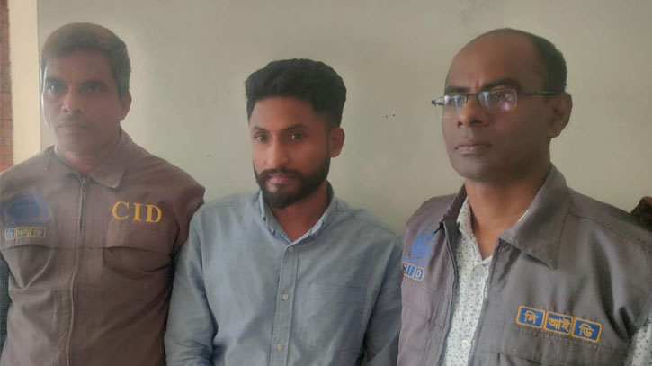 ইউরোপের জাল ভিসা তৈরি চক্রের সদস্য গ্রেফতার ইউরোপের জাল ভিসা তৈরি চক্রের সদস্য গ্রেফতার