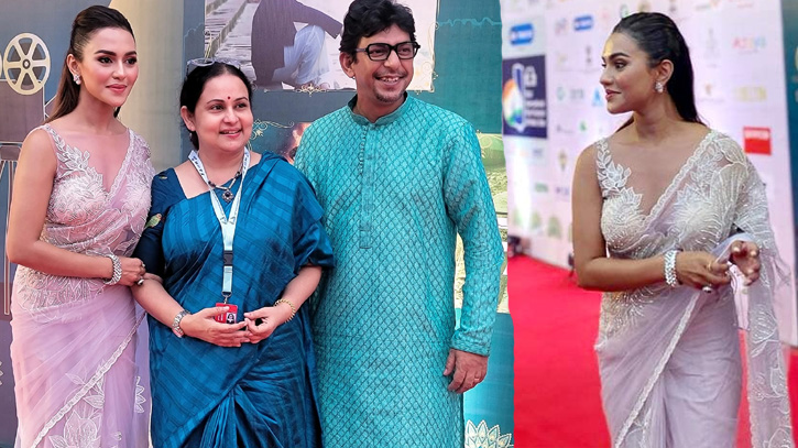 একঝাঁক তারকার সঙ্গে গোয়া মাতালেন নুসরাত ফারিয়া একঝাঁক তারকার সঙ্গে গোয়া মাতালেন নুসরাত ফারিয়া