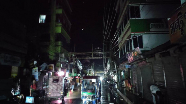 ঘণ্টাব্যাপী বৃষ্টির সঙ্গে ঝড়ো বাতাসে স্বস্তির নিঃশ্বাস