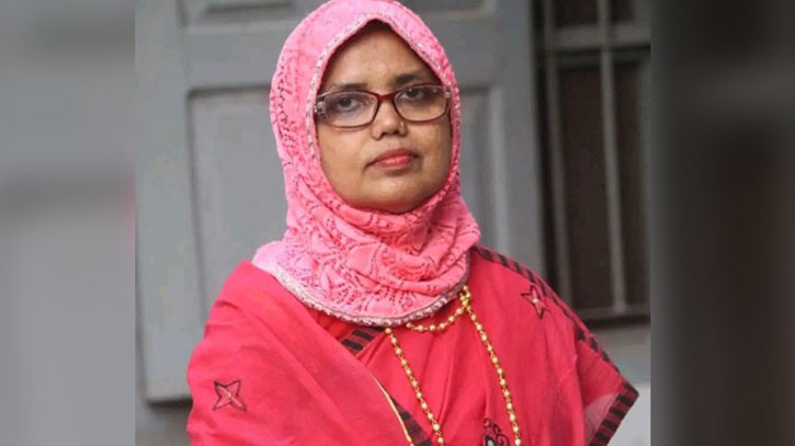 ঝাড়ুকাণ্ডে সেই প্রধান শিক্ষককে ওএসডি করলো মাউশি