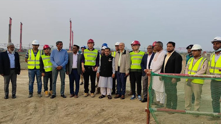 সিলেট বিমানবন্দরের উন্নয়ন কাজ পরিদর্শন করলেন বিমান প্রতিমন্ত্রী সিলেট বিমানবন্দরের উন্নয়ন কাজ পরিদর্শন করলেন বিমান প্রতিমন্ত্রী