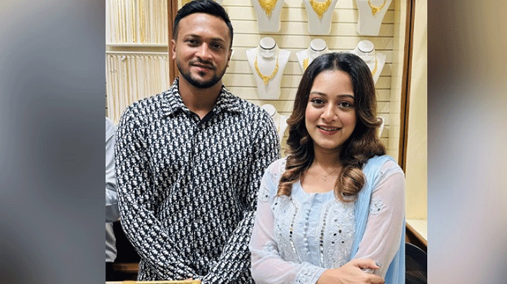 বিতর্কের মাঝে দুবাইয়ে একসঙ্গে শো-রুম উদ্বোধন সাকিব ও দীঘির (ভিডিও) বিতর্কের মাঝে দুবাইয়ে একসঙ্গে শো-রুম উদ্বোধন সাকিব ও দীঘির (ভিডিও)
