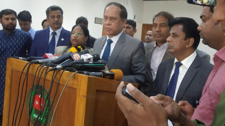 রাষ্ট্রপতি নির্বাচন নিয়ে অহেতুক বিতর্ক সৃষ্টি করা হচ্ছে: সিইসি রাষ্ট্রপতি নির্বাচন নিয়ে অহেতুক বিতর্ক সৃষ্টি করা হচ্ছে: সিইসি