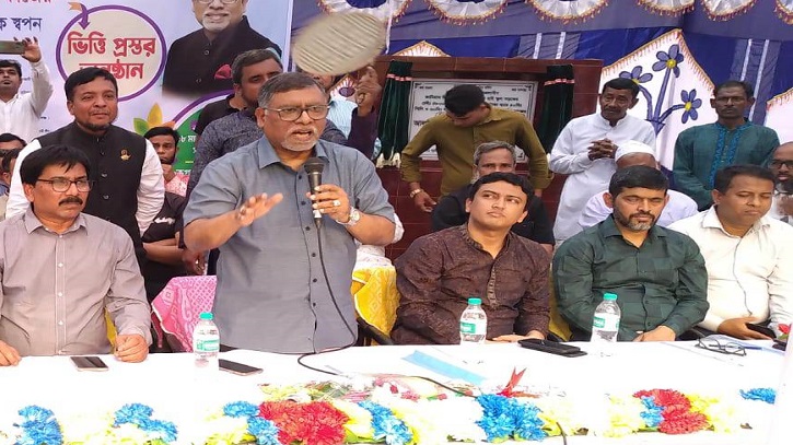 বিএনপি শুধু পিছন দরজা দিয়ে ক্ষমতায় যেতে চায়: স্বাস্থ্যমন্ত্রী বিএনপি শুধু পিছন দরজা দিয়ে ক্ষমতায় যেতে চায়: স্বাস্থ্যমন্ত্রী