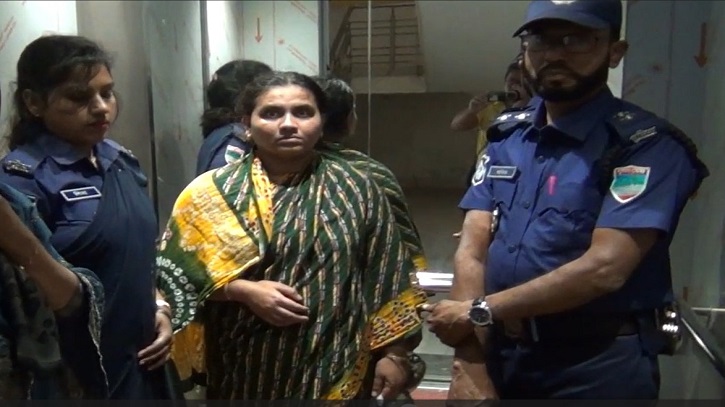 দারিদ্রতার কারণে ছেলেকে জুসের সাথে বিষ মিশিয়ে হত্যা মায়ের দারিদ্রতার কারণে ছেলেকে জুসের সাথে বিষ মিশিয়ে হত্যা মায়ের