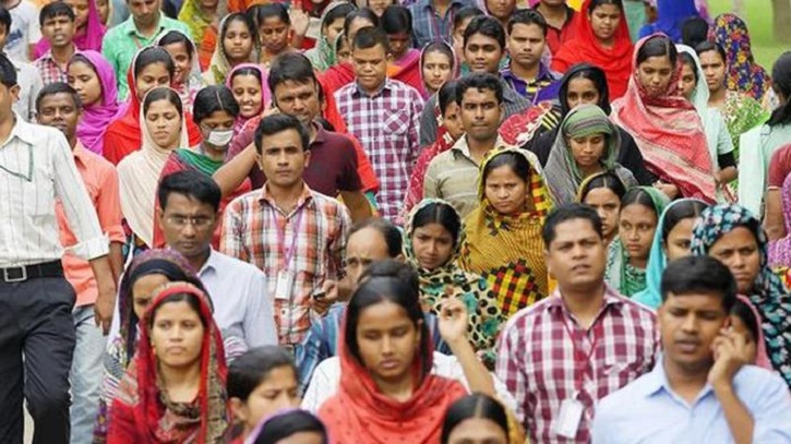 মূল্য বৃদ্ধির কষাঘাত থেকে মানুষকে বাঁচাতে কর্মসংস্থান সৃষ্টির সুপারিশ অর্থনীতিবিদদের মূল্য বৃদ্ধির কষাঘাত থেকে মানুষকে বাঁচাতে কর্মসংস্থান সৃষ্টির সুপারিশ অর্থনীতিবিদদের