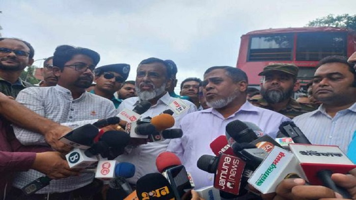 যাত্রীর সংখ্যা বৃদ্ধি পেলে গাড়ি বাড়াবো: সড়ক সচিব যাত্রীর সংখ্যা বৃদ্ধি পেলে গাড়ি বাড়াবো: সড়ক সচিব