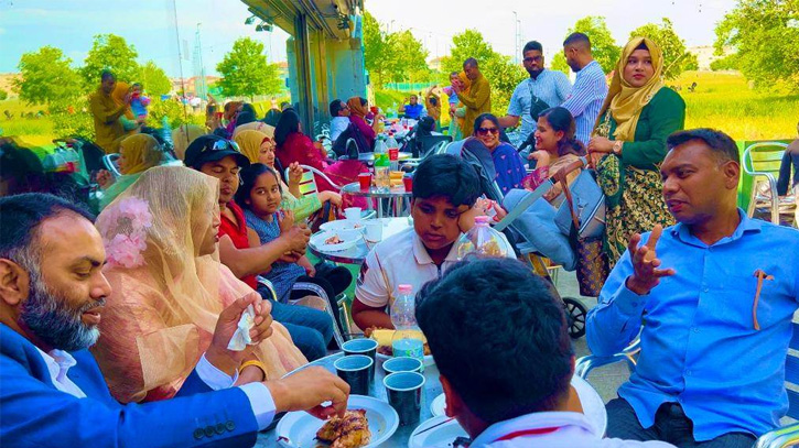 ইতালির ভেনিসে শরীয়তপুরবাসীর উদ্যোগে প্রবাসীদের মিলনমেলা ইতালির ভেনিসে শরীয়তপুরবাসীর উদ্যোগে প্রবাসীদের মিলনমেলা