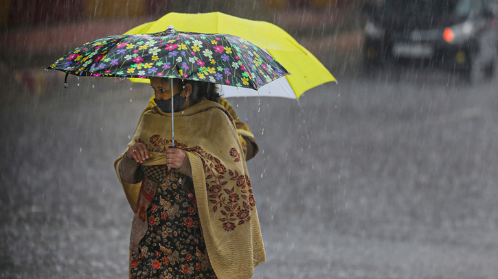 ২ বিভাগে ভারী বর্ষণের সতর্কবাণী আবহাওয়া অফিসের ২ বিভাগে ভারী বর্ষণের সতর্কবাণী আবহাওয়া অফিসের