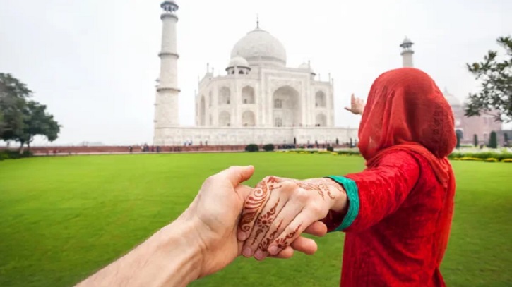 `সমবয়সীদের প্রেম টেকে বেশি, দাম্পত্য জীবনও হয় সুখের` `সমবয়সীদের প্রেম টেকে বেশি, দাম্পত্য জীবনও হয় সুখের`